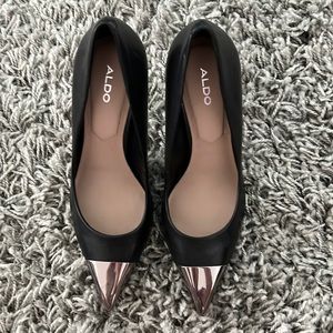 BRAND NEW! Aldo Pointed Toe Heels